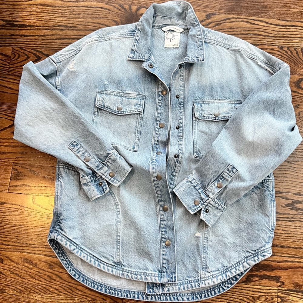 New Never Worn Aerie/A&E bundle